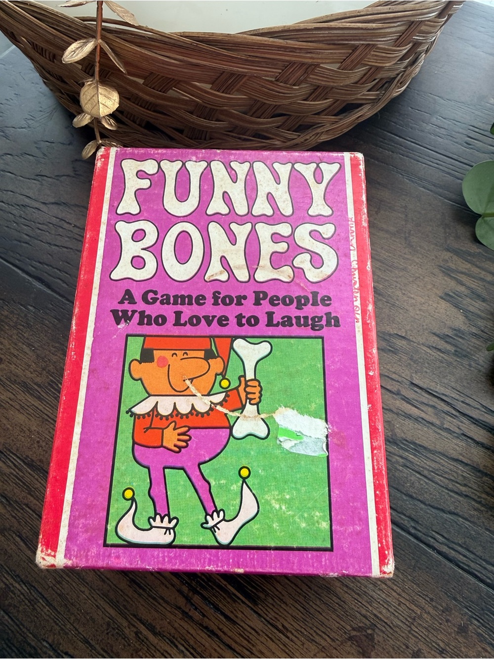 Vintage 1968 Parker Brothers Funny Bones Card Game